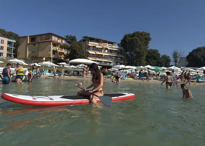 ホテル Family Teos