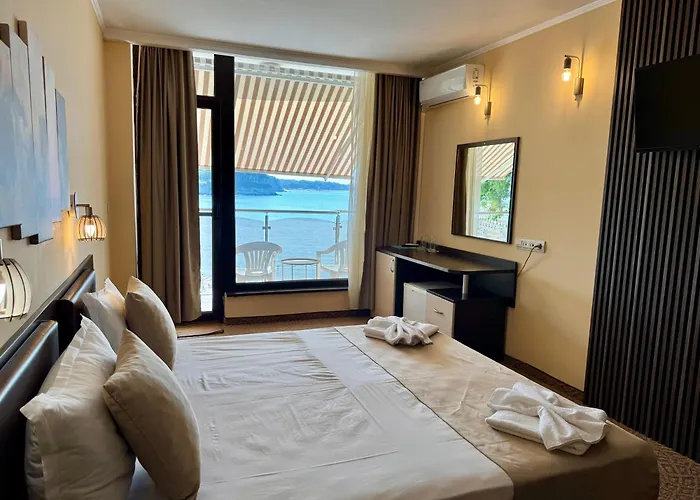 Family Teos ホテル 2*