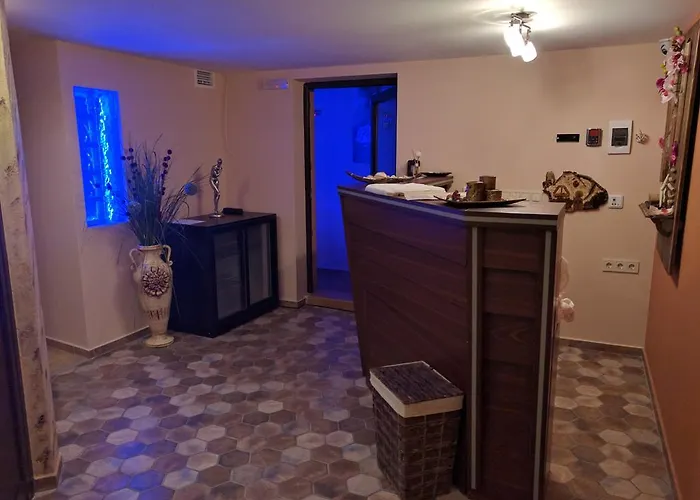 Family Teos キテン